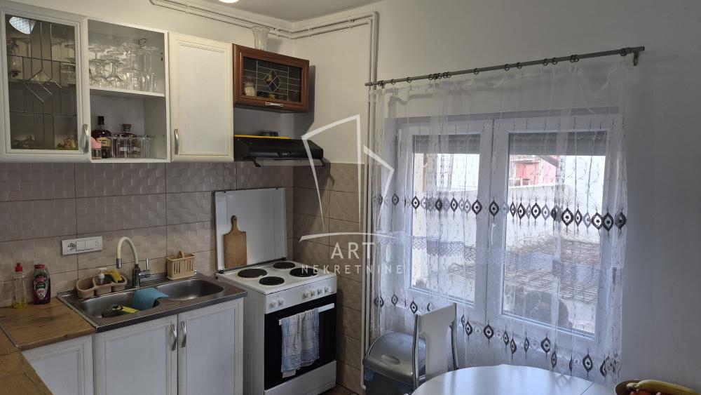 Slika 5 - Bude Davidovića,  Kuća na prodaju, 174m2, 105.000€