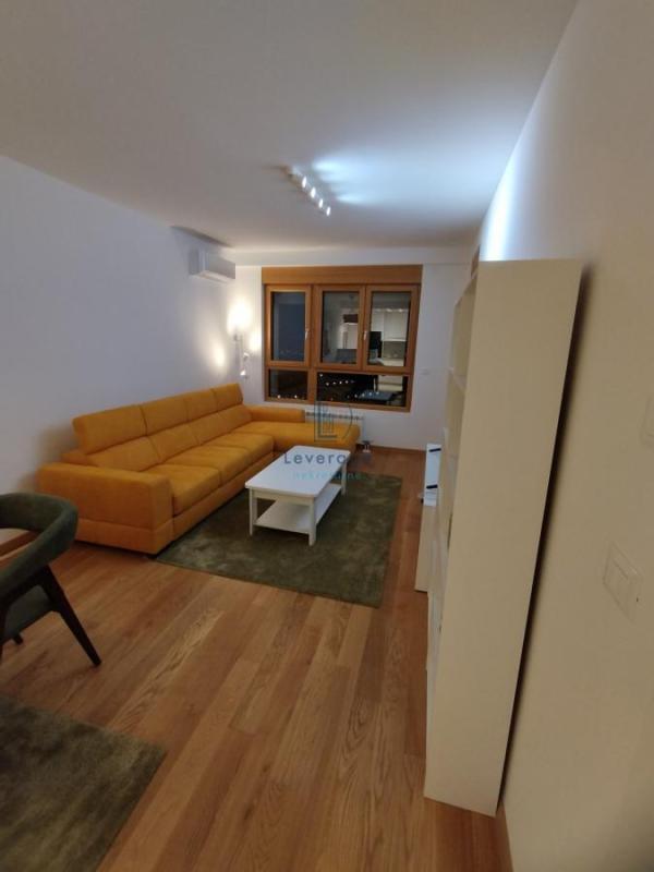 Slika 1 - Tadije Sondermajera, Trosoban stan za izdavanje, 77m2, 1.500€