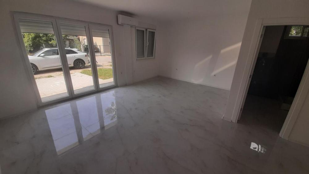 Slika 1 -  Lokal za izdavanje, 35m2, 300€