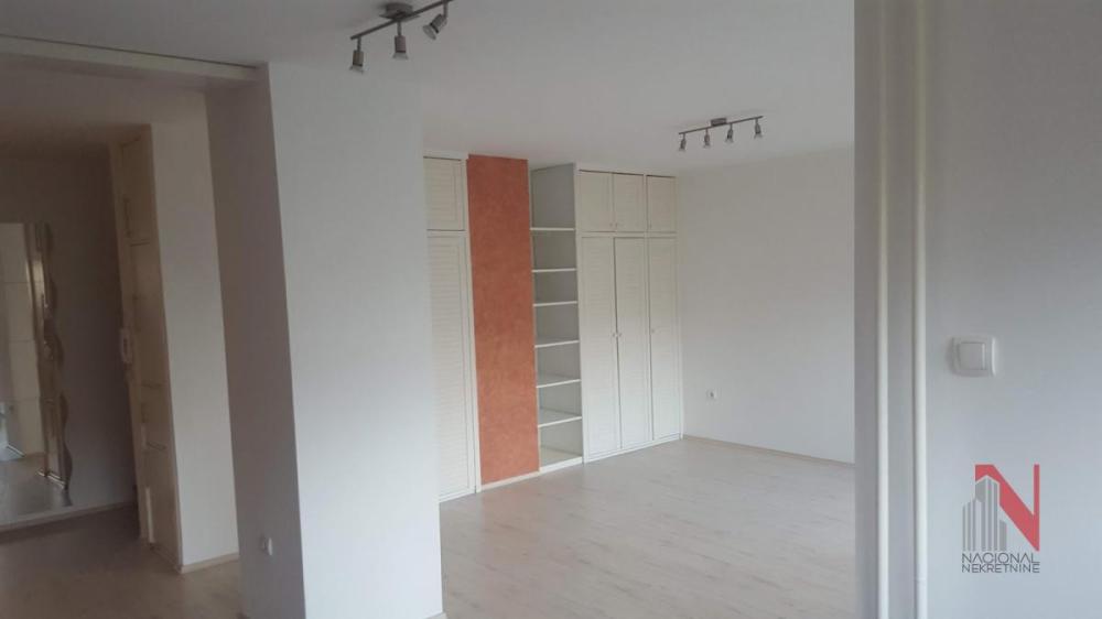 Slika 9 - ŠEKSPIROVA, Jednosoban stan za izdavanje, 40m2, 350€