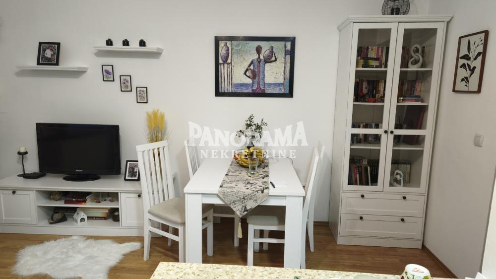 Slika 4 - Branka Radičevića, Trosoban stan na prodaju, 51m2, 120.000€