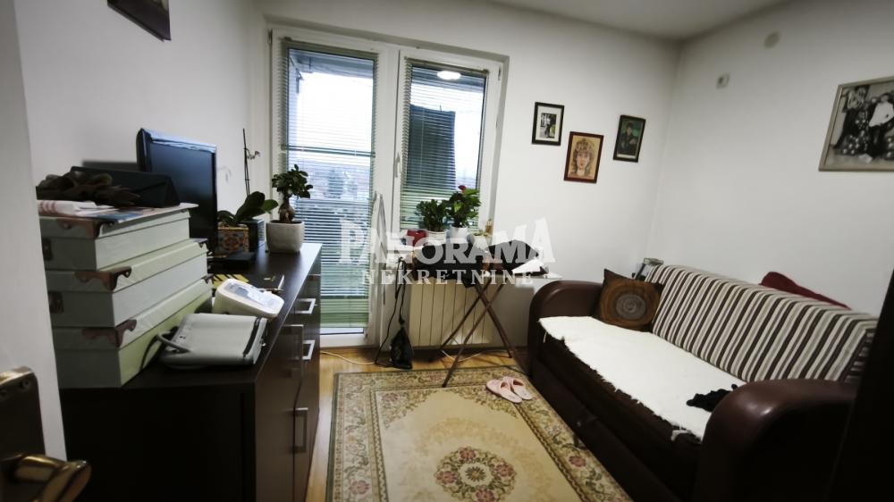 Slika 9 - Branka Radičevića, Trosoban stan na prodaju, 51m2, 120.000€