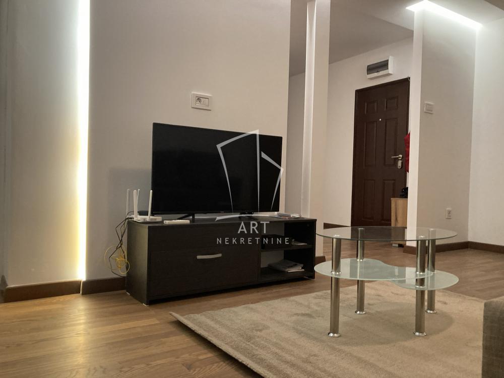 Glavna slika -Jurija Gagarina, Jednoiposoban stan za izdavanje, 48m2, 650€