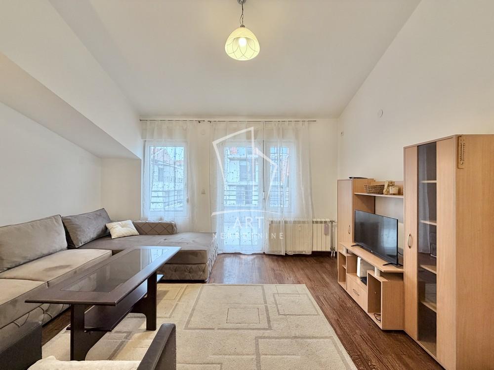 Slika 1 - Varvarinska, Dvosoban stan za izdavanje, 34m2, 650€