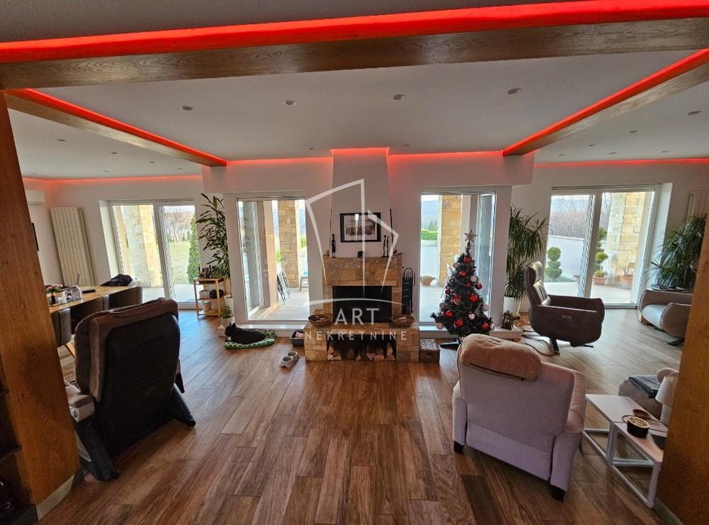 Slika 4 - Vase Čarapića,  Kuća na prodaju, 426m2, 850.000€