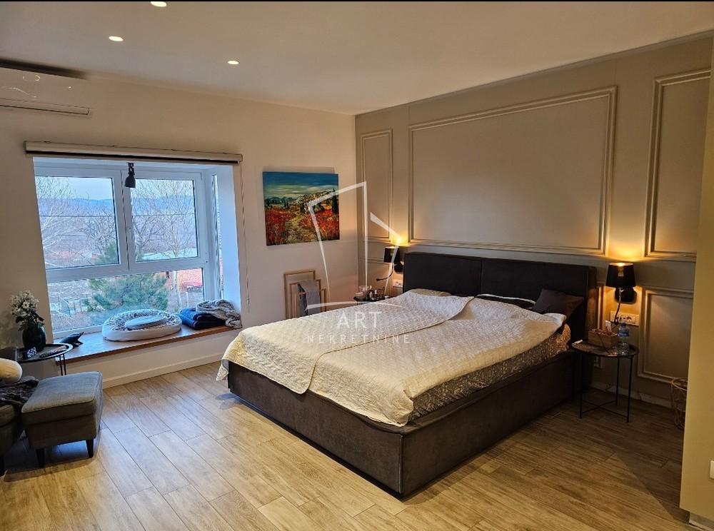 Slika 6 - Vase Čarapića,  Kuća na prodaju, 426m2, 850.000€