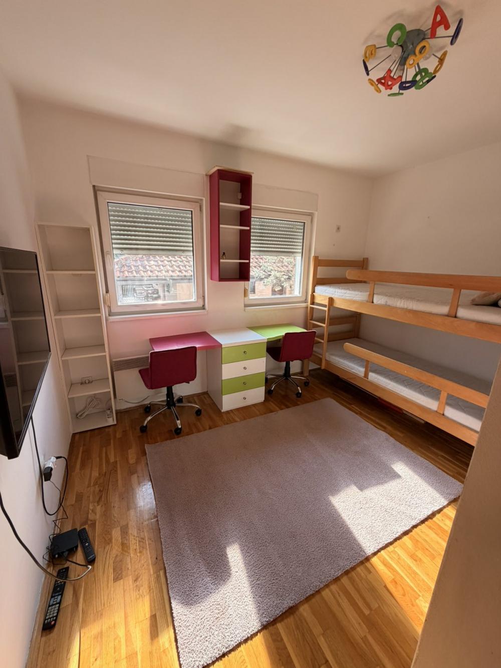 Slika 8 - Ugrinovački put 14. deo, Trosoban stan za izdavanje, 50m2, 600€