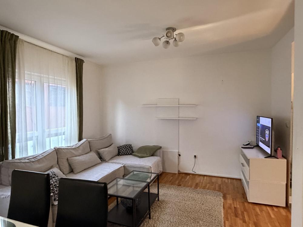 Slika 1 - Ugrinovački put 14. deo, Trosoban stan za izdavanje, 50m2, 600€