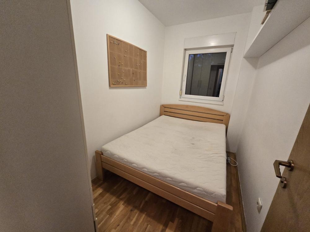 Slika 9 - Ugrinovački put 14. deo, Trosoban stan za izdavanje, 50m2, 600€