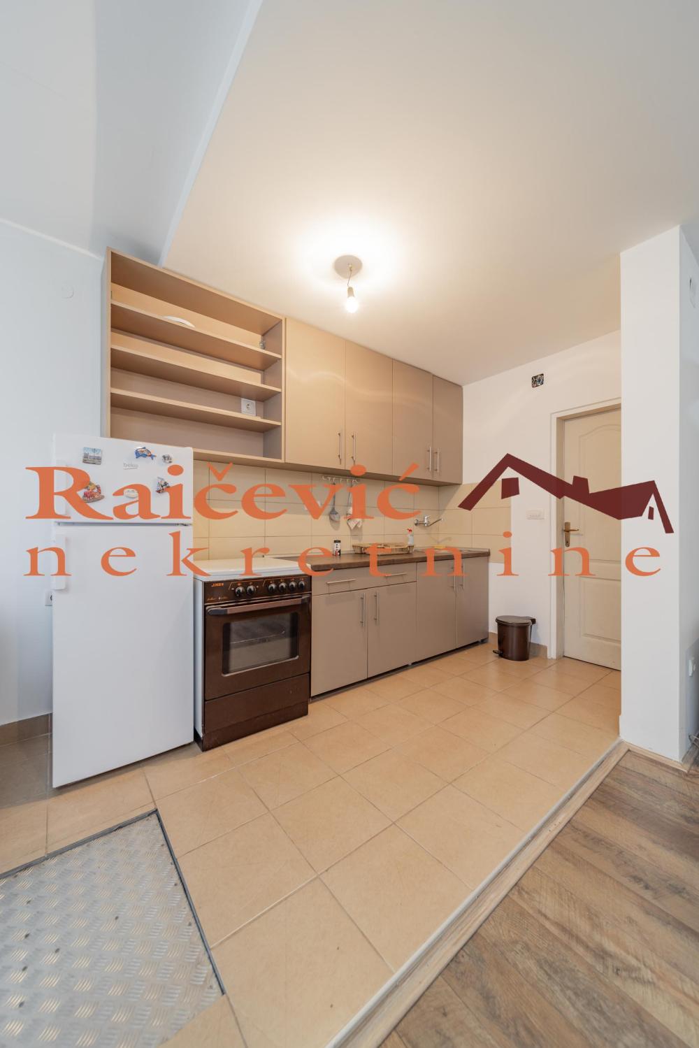 Slika 4 - Cara Dusana, Jednoiposoban stan za izdavanje, 41m2, 350€