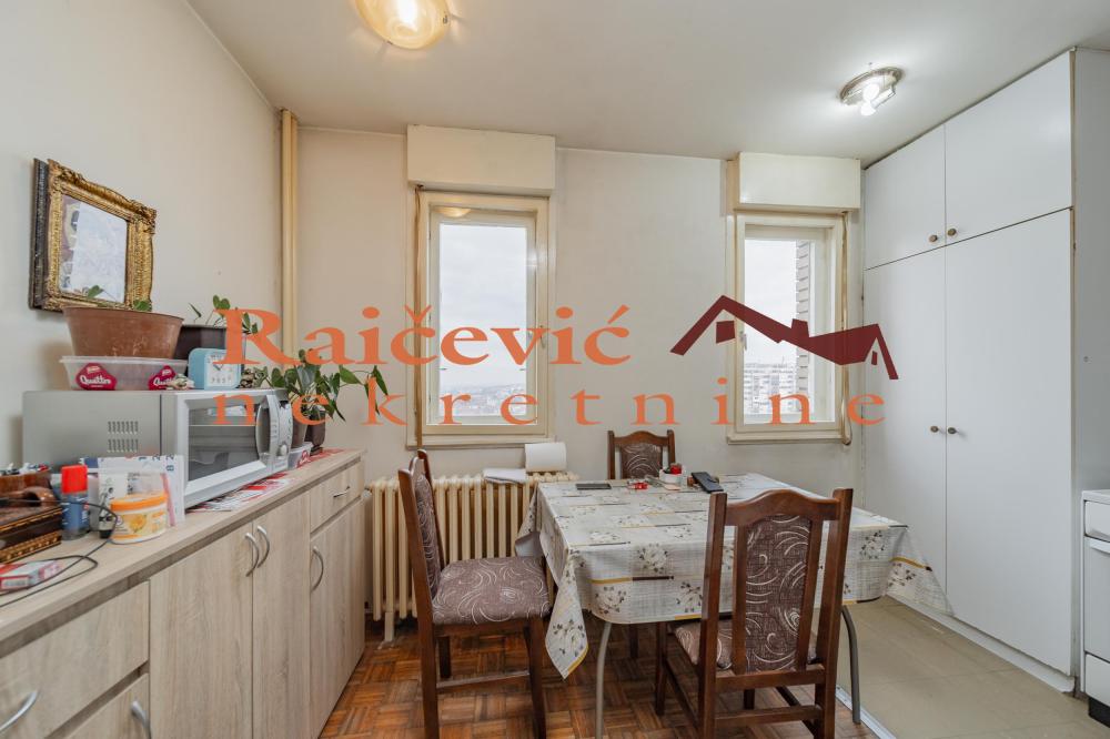 Slika 7 - Sesnaestog oktobra, Trosoban stan na prodaju, 81m2, 190.000€