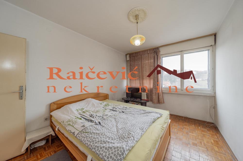 Slika 11 - Sesnaestog oktobra, Trosoban stan na prodaju, 81m2, 190.000€