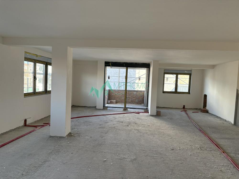 Slika 4 - Četvorosoban stan na prodaju, 108m2, 342.390€