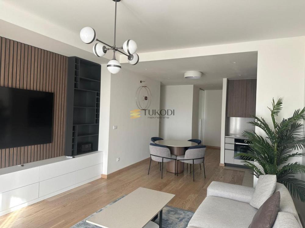 Slika 1 - Trosoban stan za izdavanje, 82m2, 1.900€