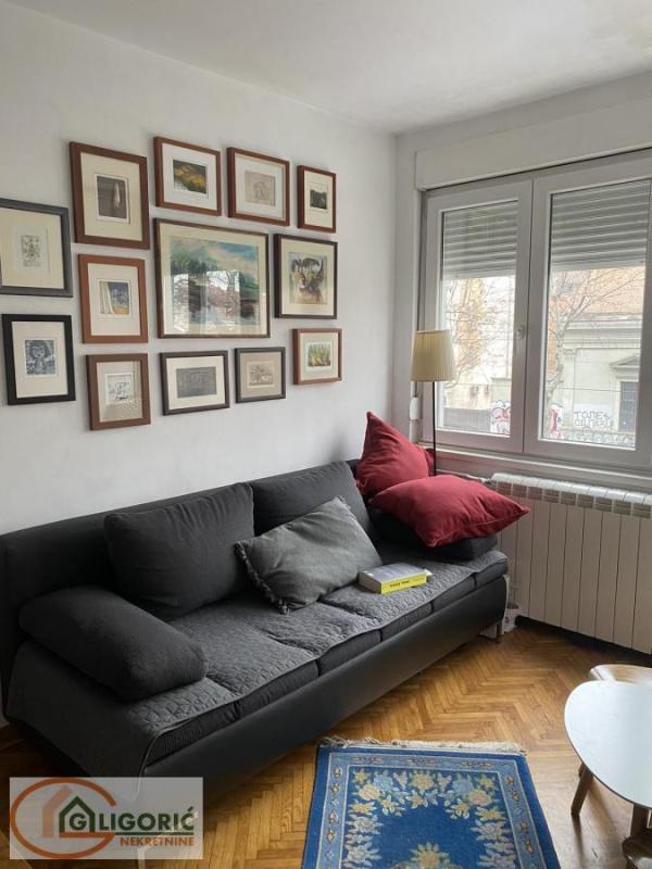 Slika 1 - Cara Dušana, Trosoban stan na prodaju, 64m2, 280.000€