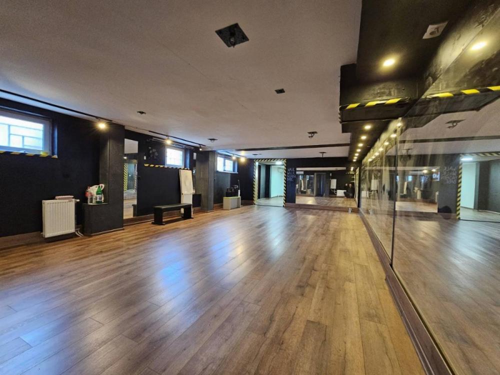 Slika 3 -  Lokal za izdavanje, 150m2, 600€