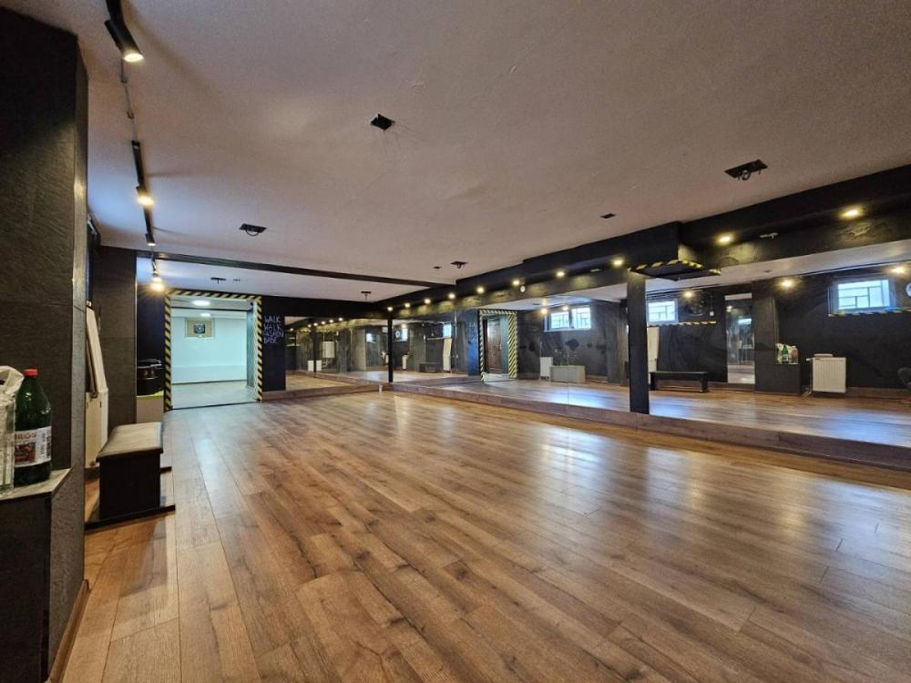 Slika 2 -  Lokal za izdavanje, 150m2, 600€