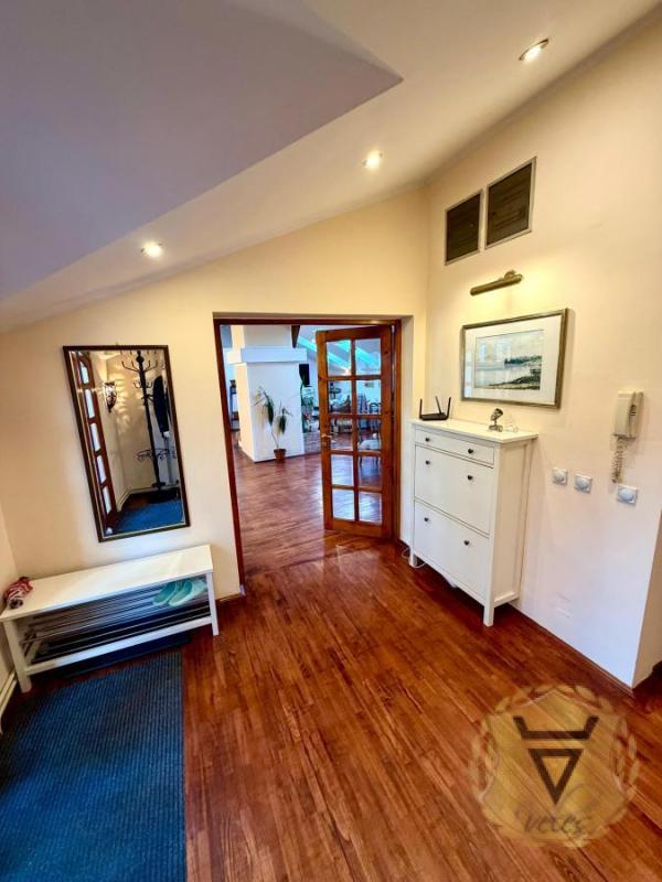 Slika 8 - Petosoban stan za izdavanje, 200m2, 2.100€