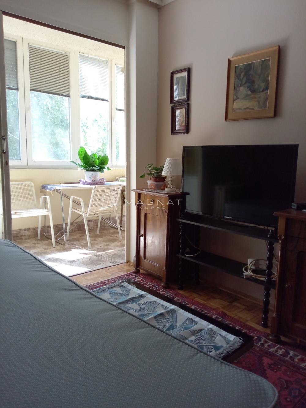 Slika 5 - Paunova 2. Deo, Trosoban stan za izdavanje, 74m2, 500€