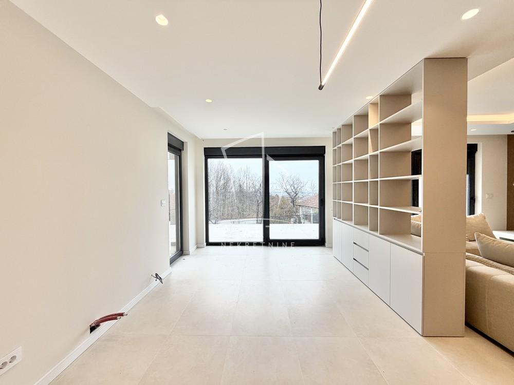 Slika 2 - Avalska,  Kuća na prodaju, 168m2, 550.000€