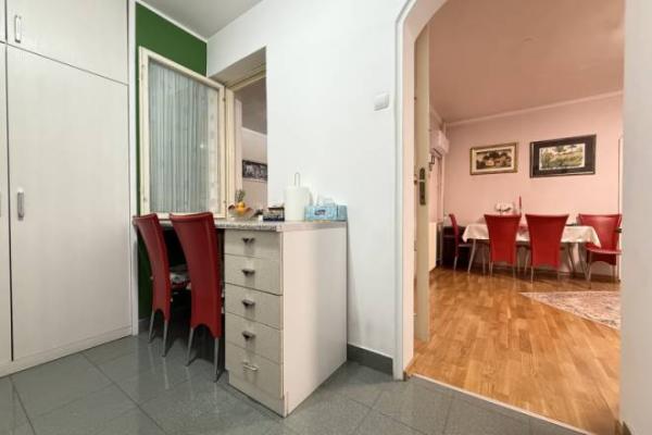 Slika 5 - Vladimira Tomanovića, Dvoiposoban stan na prodaju, 65m2, 225.000€