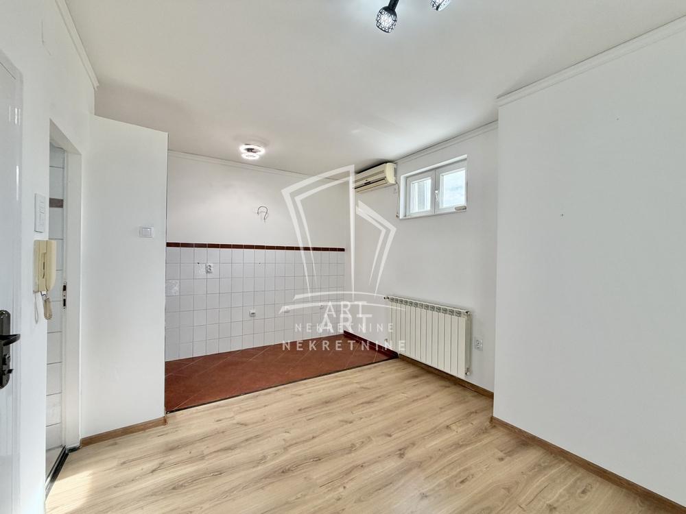 Slika 7 - Stanka Paunovića Veljka, Dvoiposoban stan na prodaju, 36m2, 99.900€