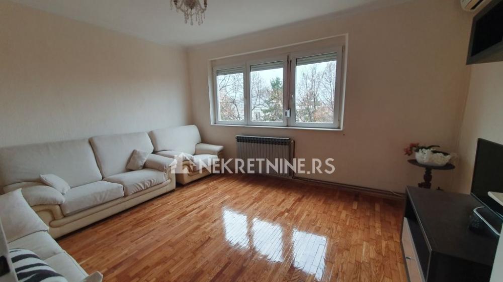Slika 1 - Braće Grim, Dvosoban stan za izdavanje, 48m2, 800€