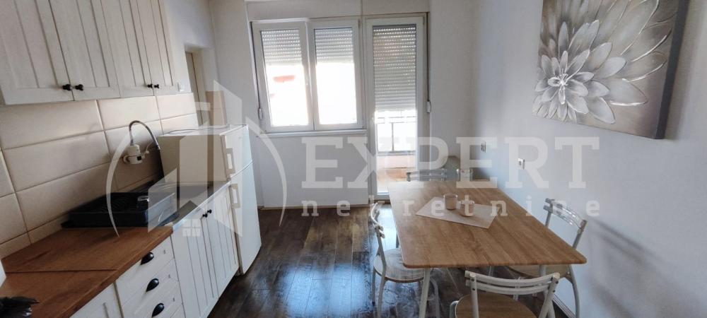 Slika 1 - Jovana Ristića, Dvoiposoban stan za izdavanje, 64m2, 350€