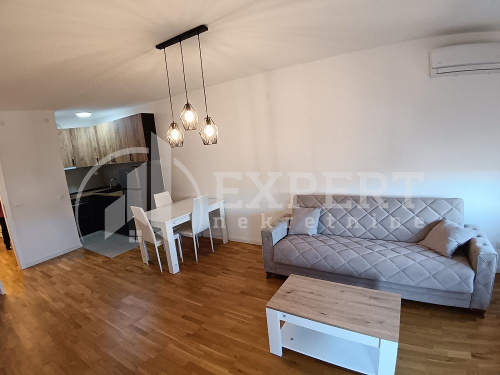 Slika 2 - Obilićev venac, Dvoiposoban stan za izdavanje, 70m2, 450€