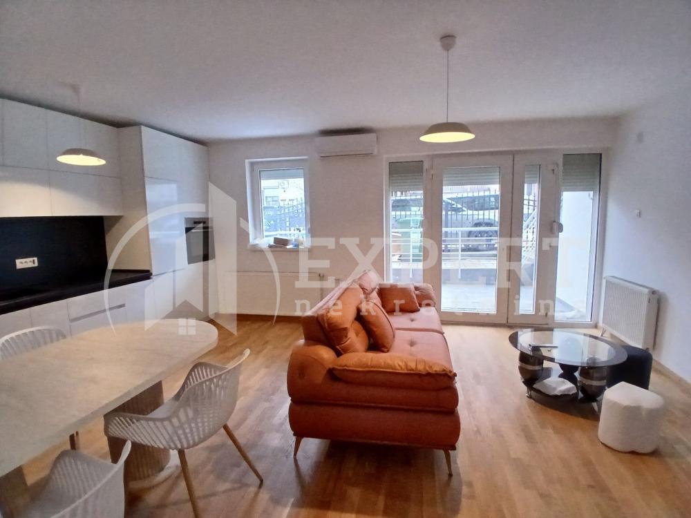 Slika 2 - Stojana Andrića, Dvoiposoban stan za izdavanje, 83m2, 450€