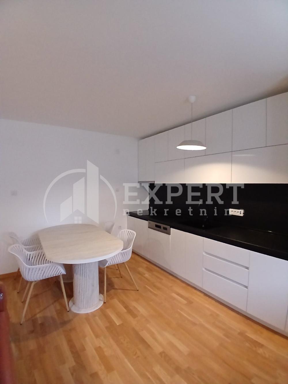 Slika 5 - Stojana Andrića, Dvoiposoban stan za izdavanje, 83m2, 450€