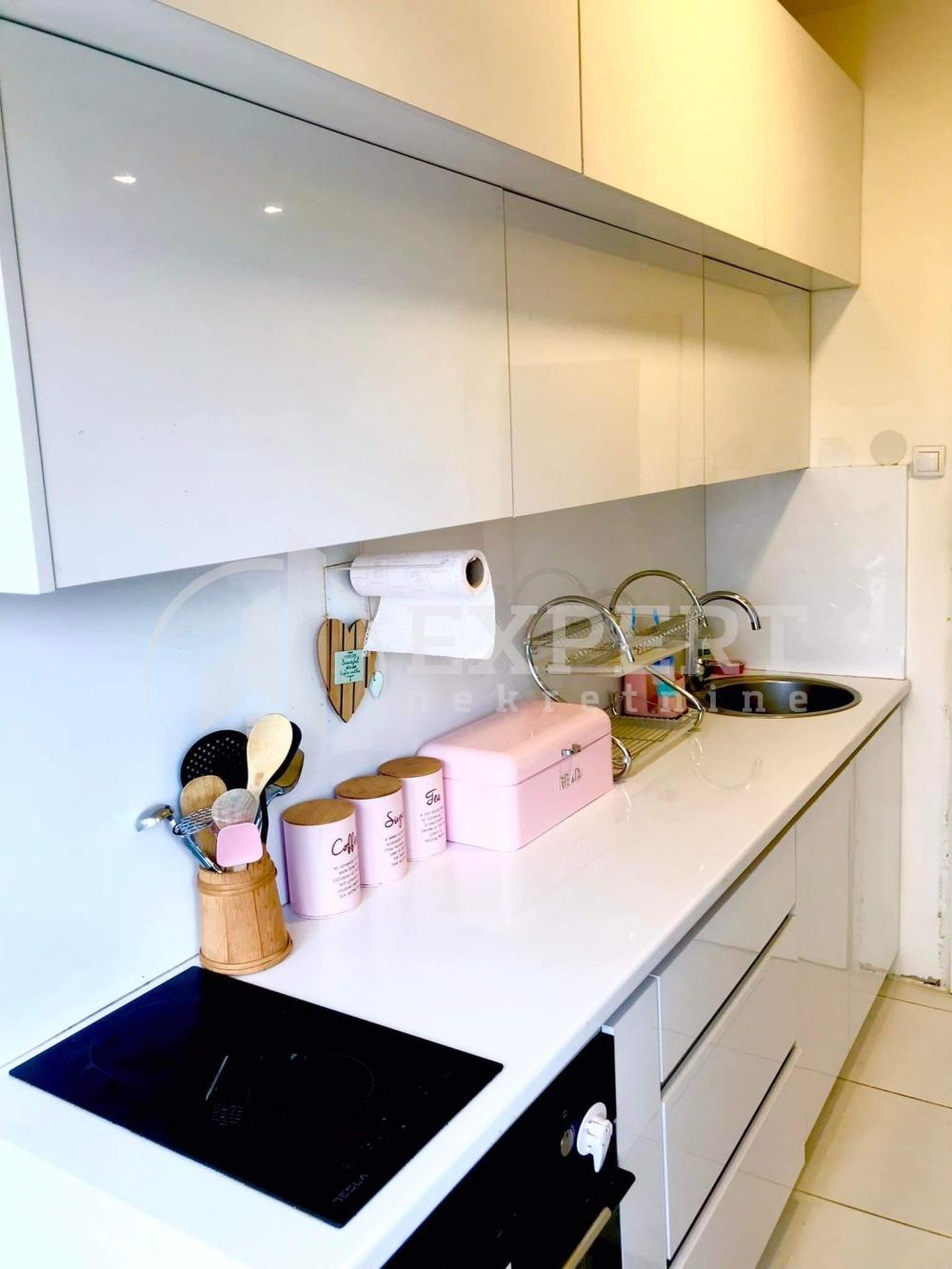 Slika 11 - Trg Pavla Stojkovića, Četvorosoban stan za izdavanje, 110m2, 750€