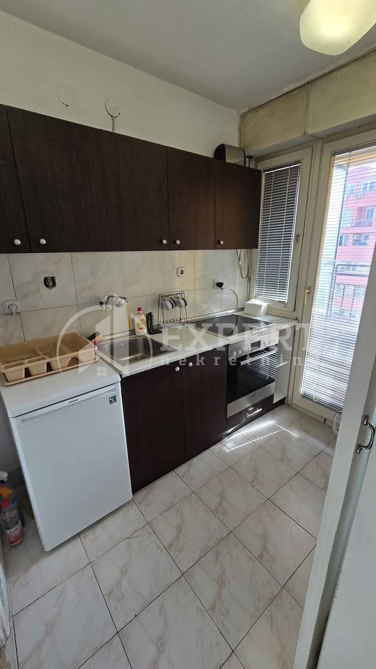 Slika 3 - 7. jula, Jednosoban stan za izdavanje, 40m2, 300€