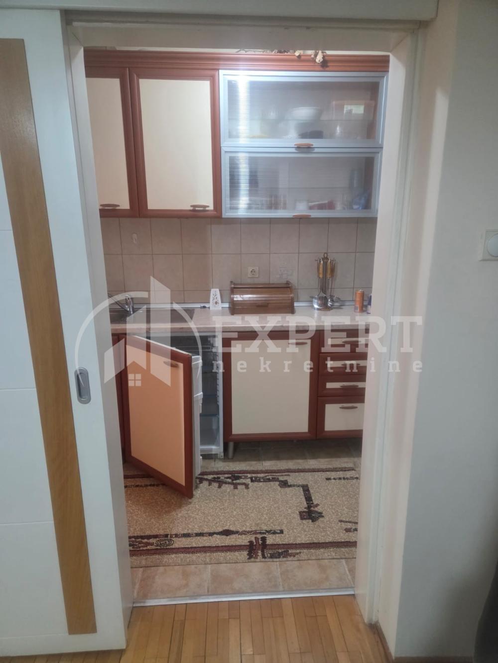 Glavna slika -Episkopska, Dvoiposoban stan za izdavanje, 66m2, 400€