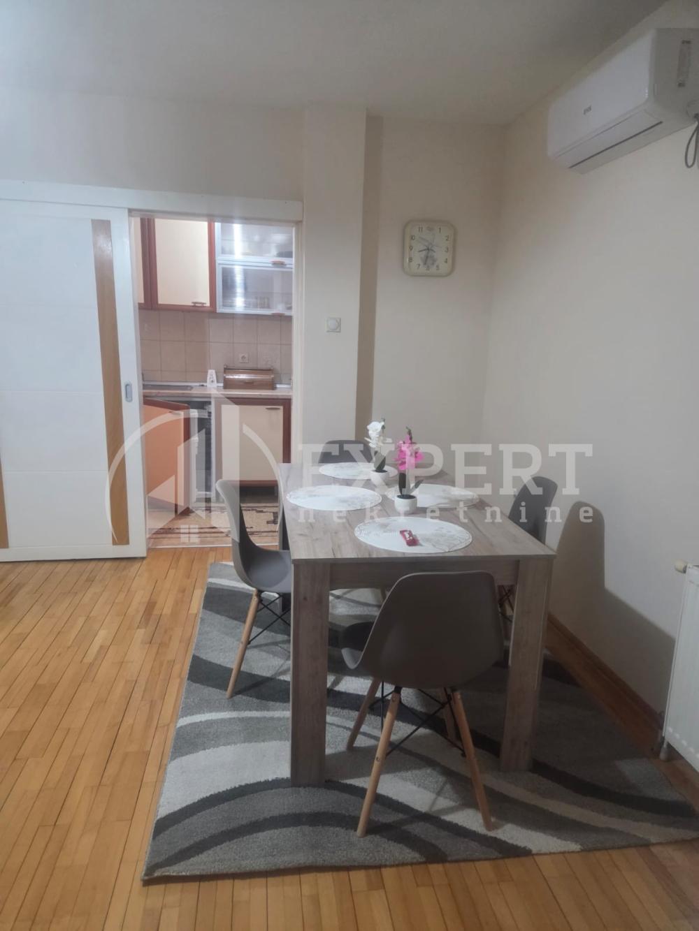 Slika 2 - Episkopska, Dvoiposoban stan za izdavanje, 66m2, 400€