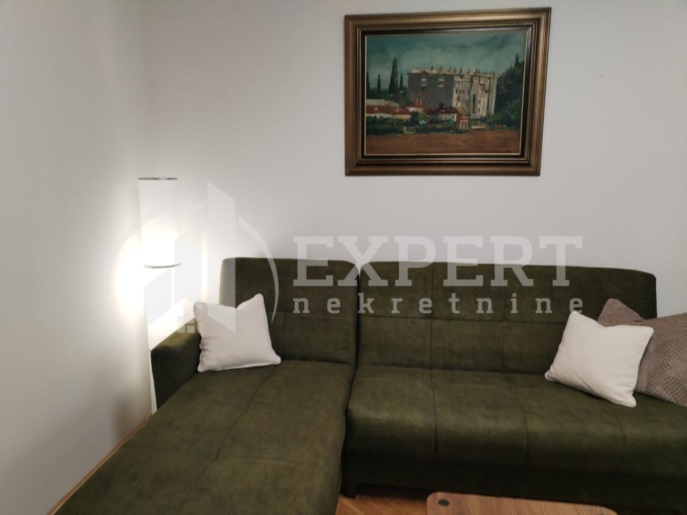 Glavna slika -Obrenovićeva, Dvosoban stan za izdavanje, 52m2, 400€