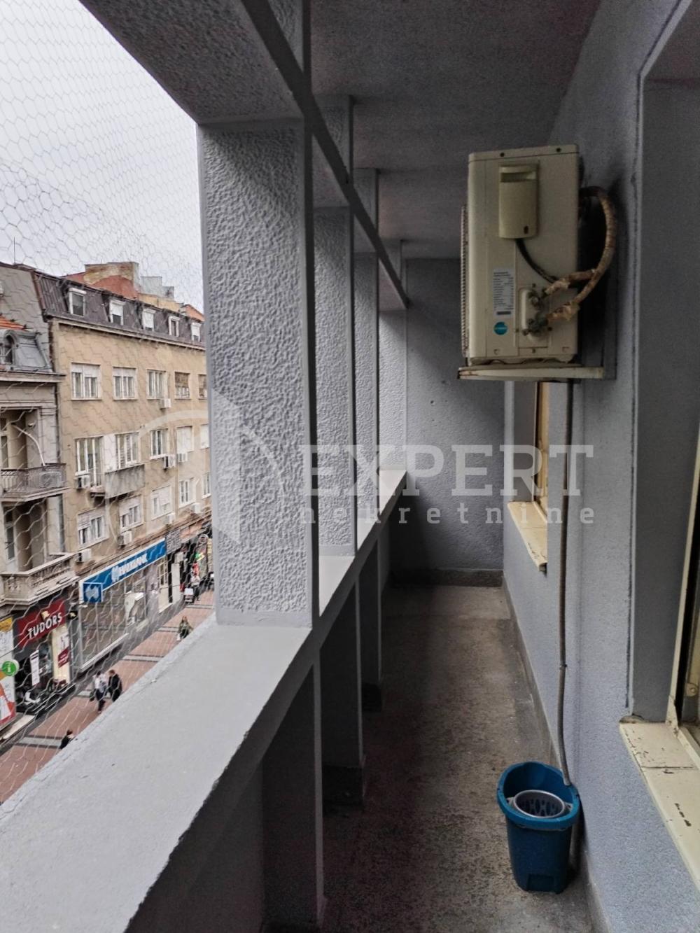 Slika 11 - Obrenovićeva, Dvosoban stan za izdavanje, 52m2, 400€