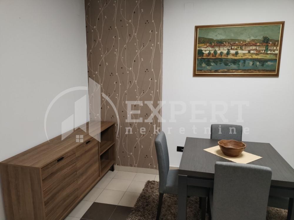 Slika 3 - Obrenovićeva, Dvosoban stan za izdavanje, 52m2, 400€