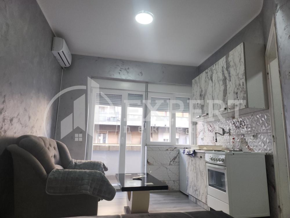 Slika 4 - Obrenovićeva, Jednosoban stan za izdavanje, 30m2, 270€