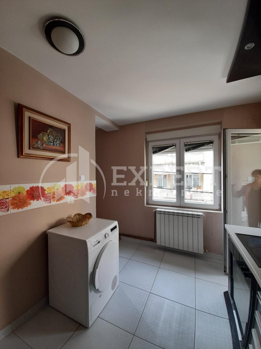 Slika 9 - Stojana Novakovića, Troiposoban stan za izdavanje, 95m2, 450€