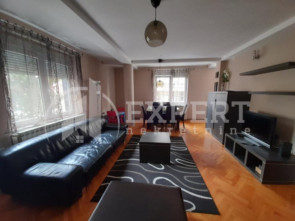 Slika 1 - Stojana Novakovića, Troiposoban stan za izdavanje, 95m2, 450€