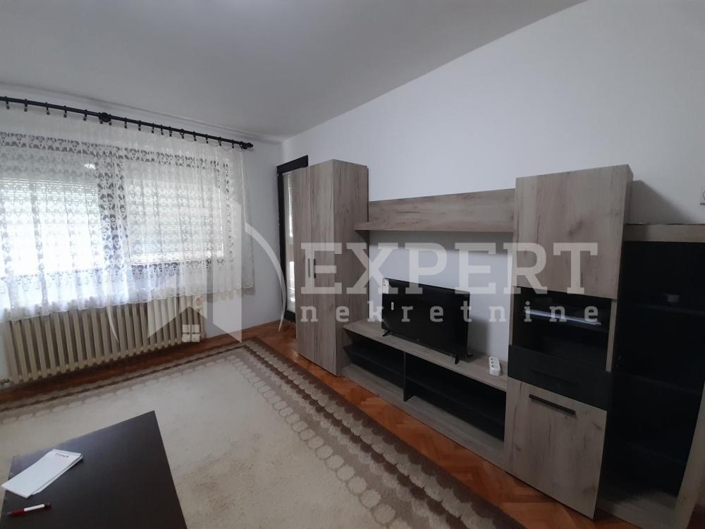 Slika 1 - Bulevar Nemanjića, Dvosoban stan za izdavanje, 54m2, 300€