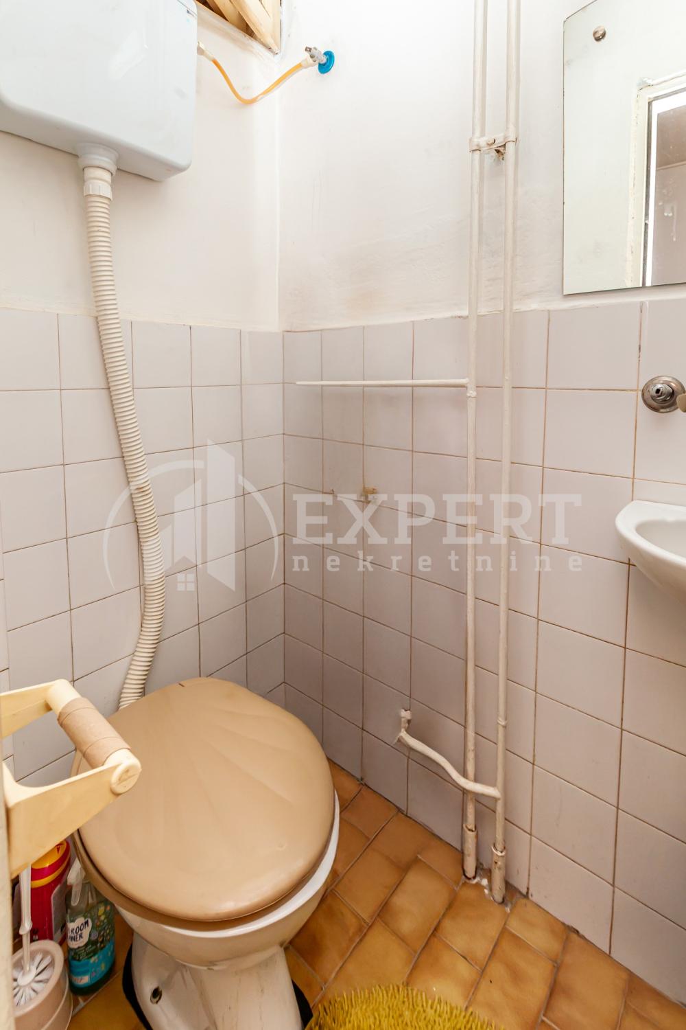 Slika 7 - Ljubomira Nikolića, Četvorosoban stan na prodaju, 81m2, 145.000€