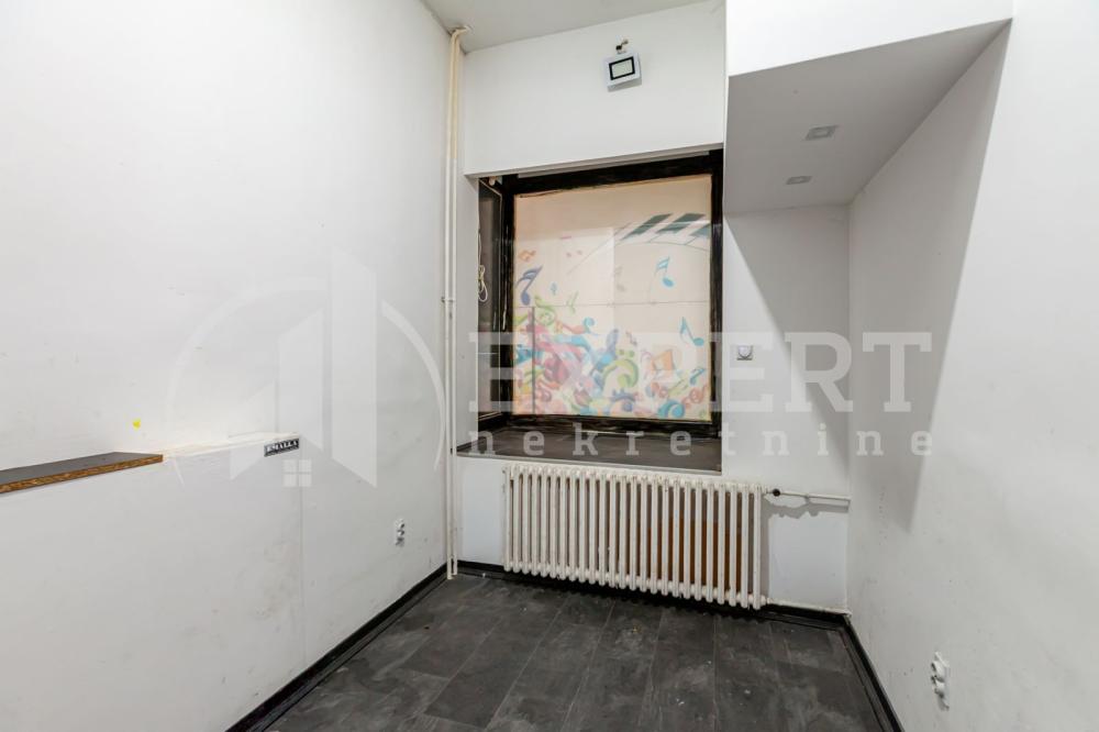 Slika 8 - Koste Stamenkovića,  Lokal za izdavanje, 53m2, 450€