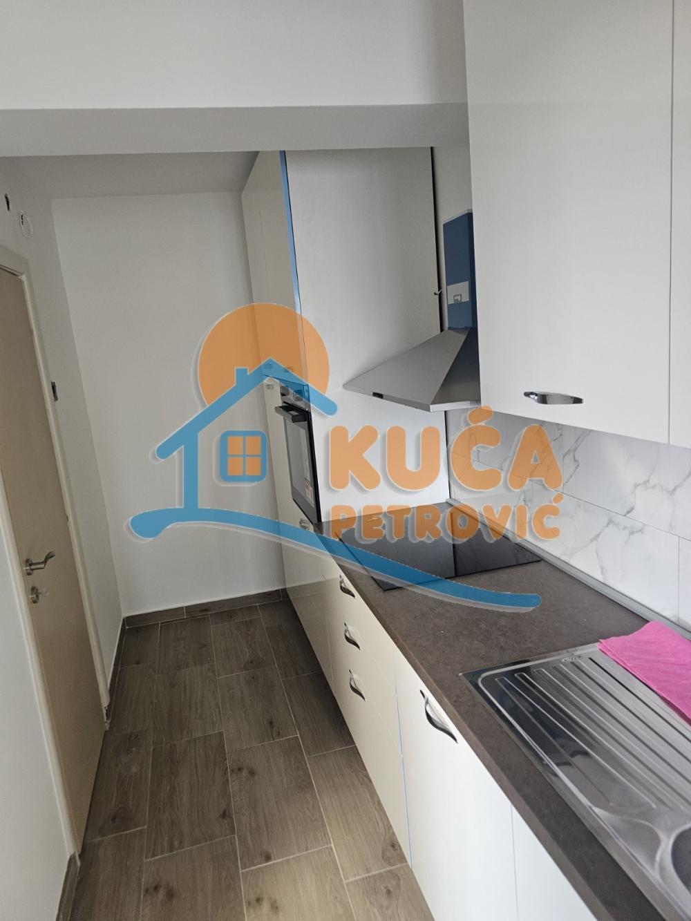 Slika 2 - Zetska, Dvoiposoban stan za izdavanje, 68m2, 500€