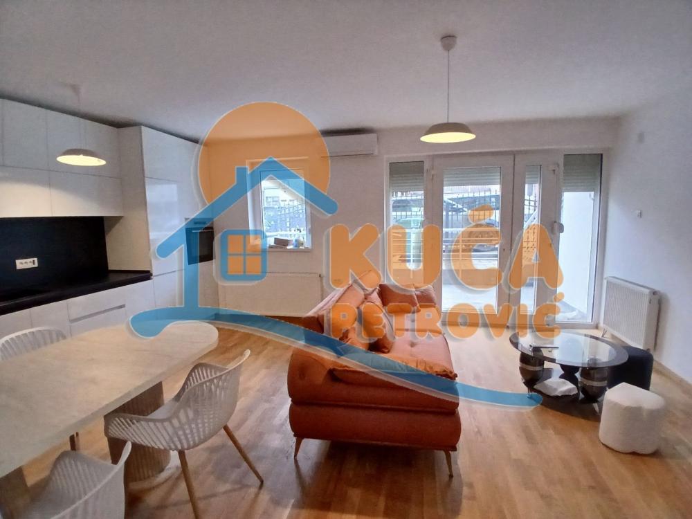 Slika 2 - Stojana Andrića, Dvoiposoban stan za izdavanje, 83m2, 450€