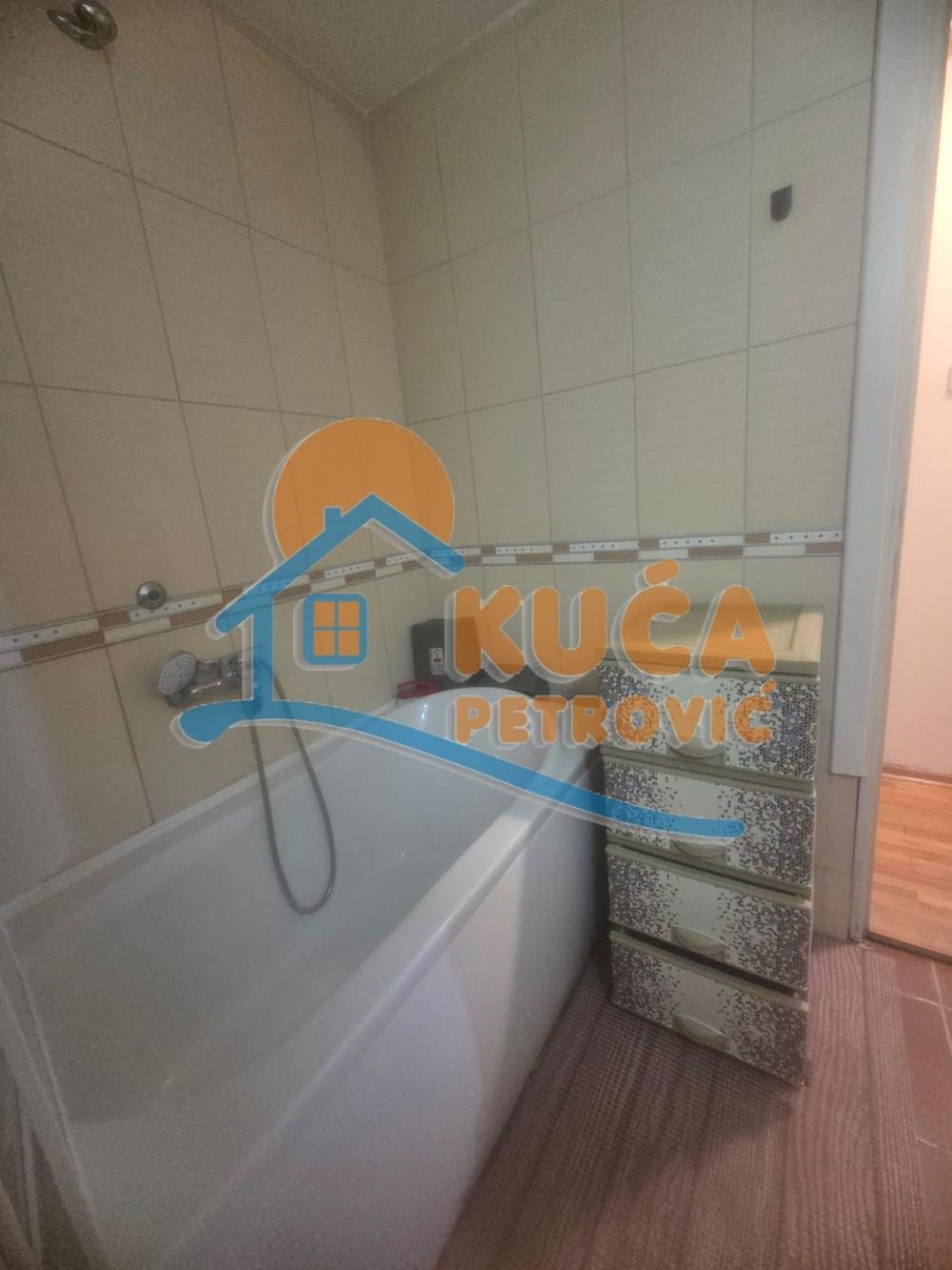 Slika 8 - Episkopska, Dvoiposoban stan za izdavanje, 66m2, 400€