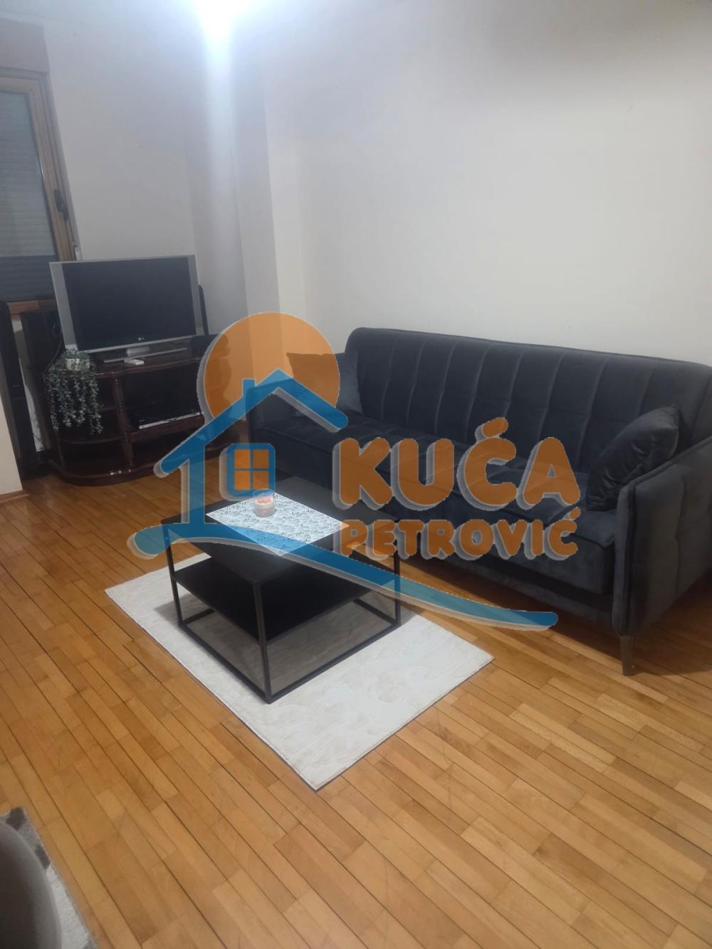 Slika 1 - Episkopska, Dvoiposoban stan za izdavanje, 66m2, 400€