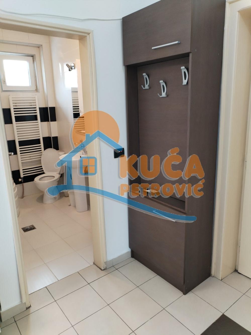 Slika 10 - Obrenovićeva, Dvosoban stan za izdavanje, 52m2, 400€