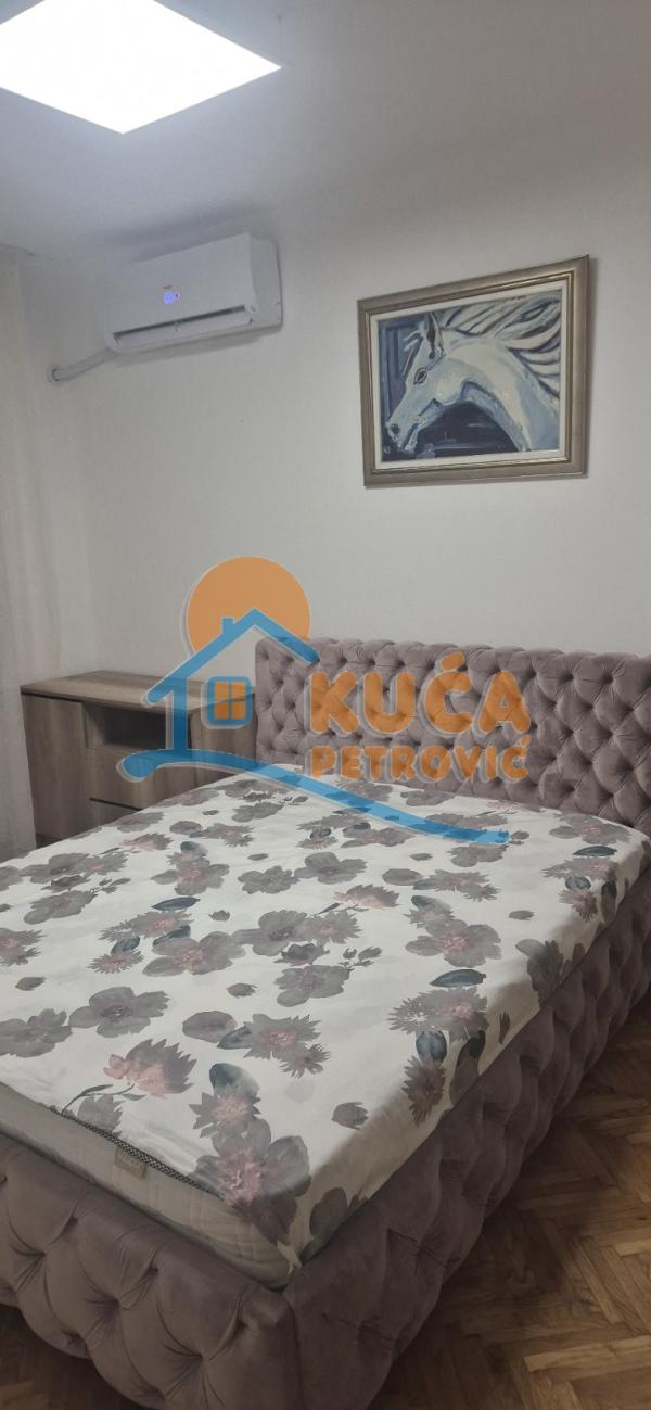 Slika 6 - Obrenovićeva, Dvosoban stan za izdavanje, 52m2, 400€